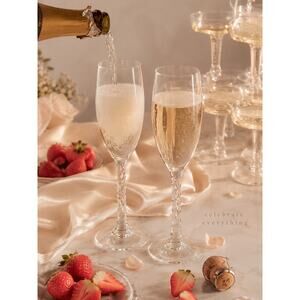 Libbey Toasting Flutes Set of 2 Twisted Stem Champagne Glasses 5.75 oz USA